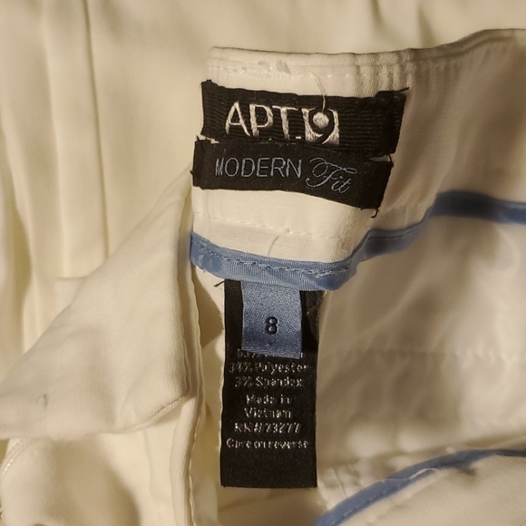 White Capri Pants Size 8 Apt. 9 Modern Fit Used - Picture 8 of 8